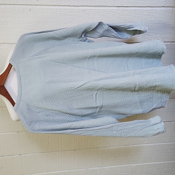 DIP Women's Soft Textured Fabric Lt. Blue Button Down Long Sleeve Oversized Top - Picture 2 of 9